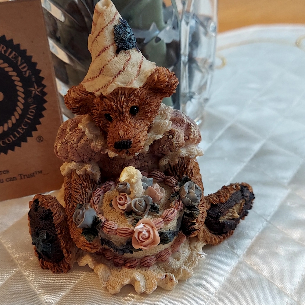 Figurine